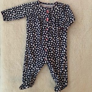 5/$20 Carters 6-mos Heart Print Footed Pajamas